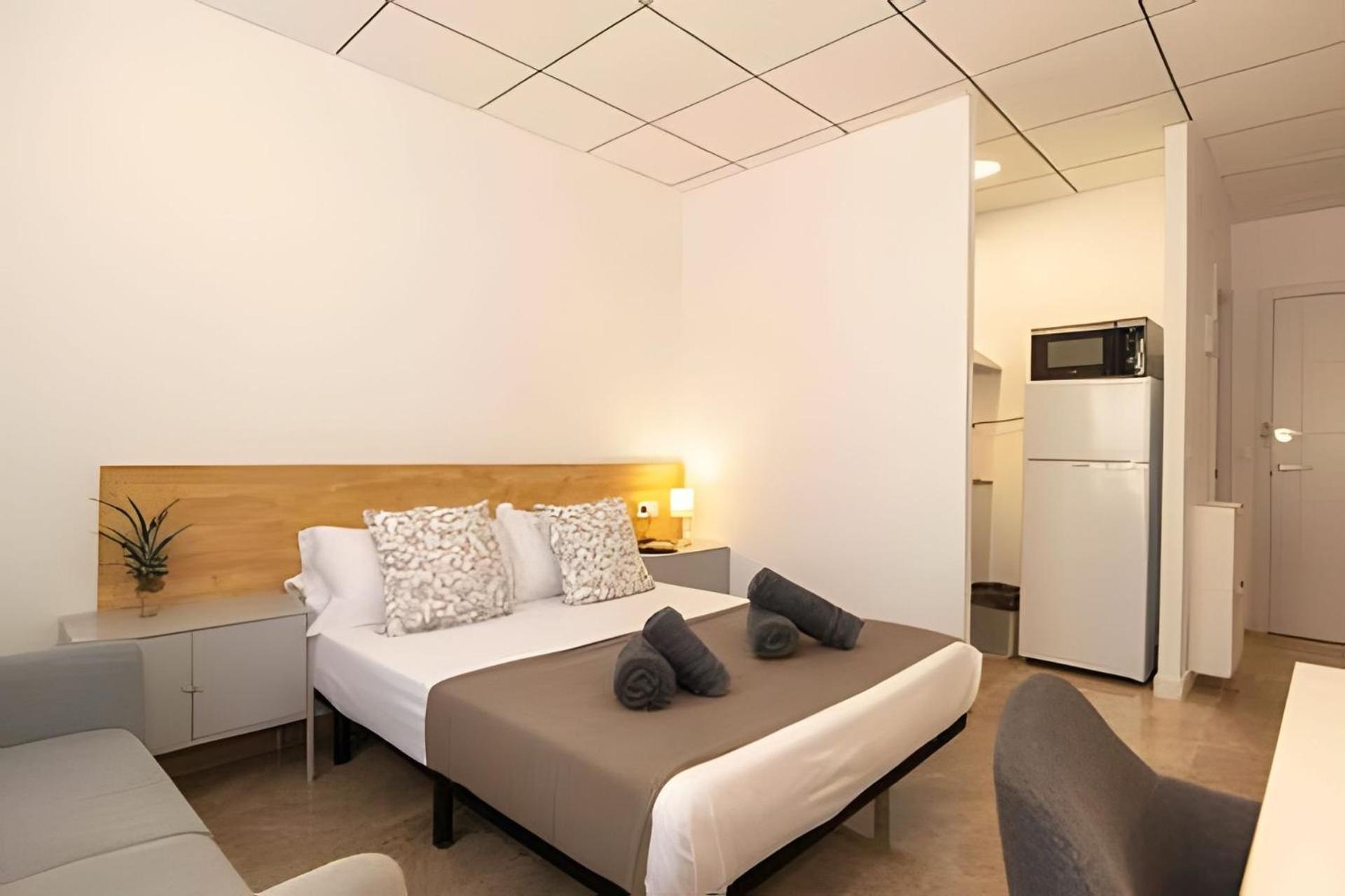 11 Nights Studios Valencia Ngoại thất bức ảnh