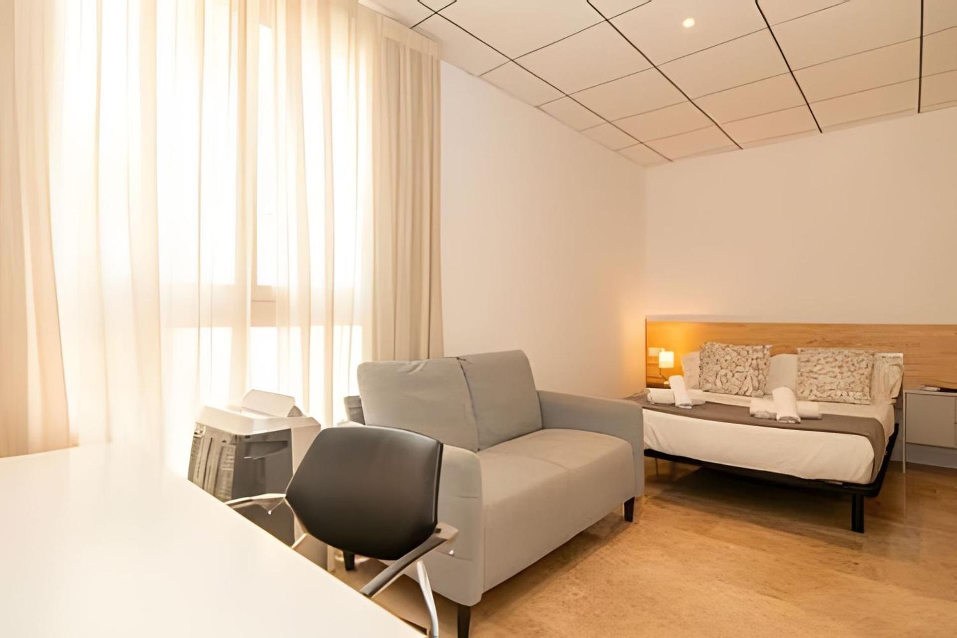 11 Nights Studios Valencia Ngoại thất bức ảnh