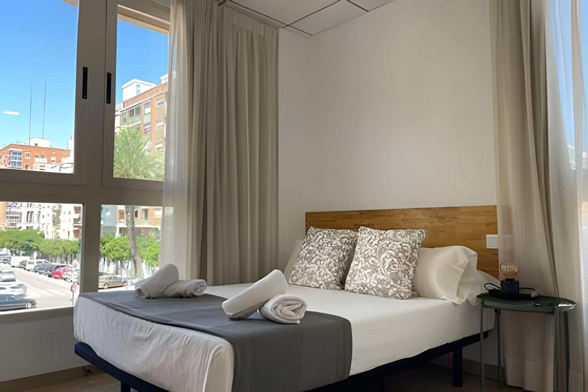 11 Nights Studios Valencia Ngoại thất bức ảnh