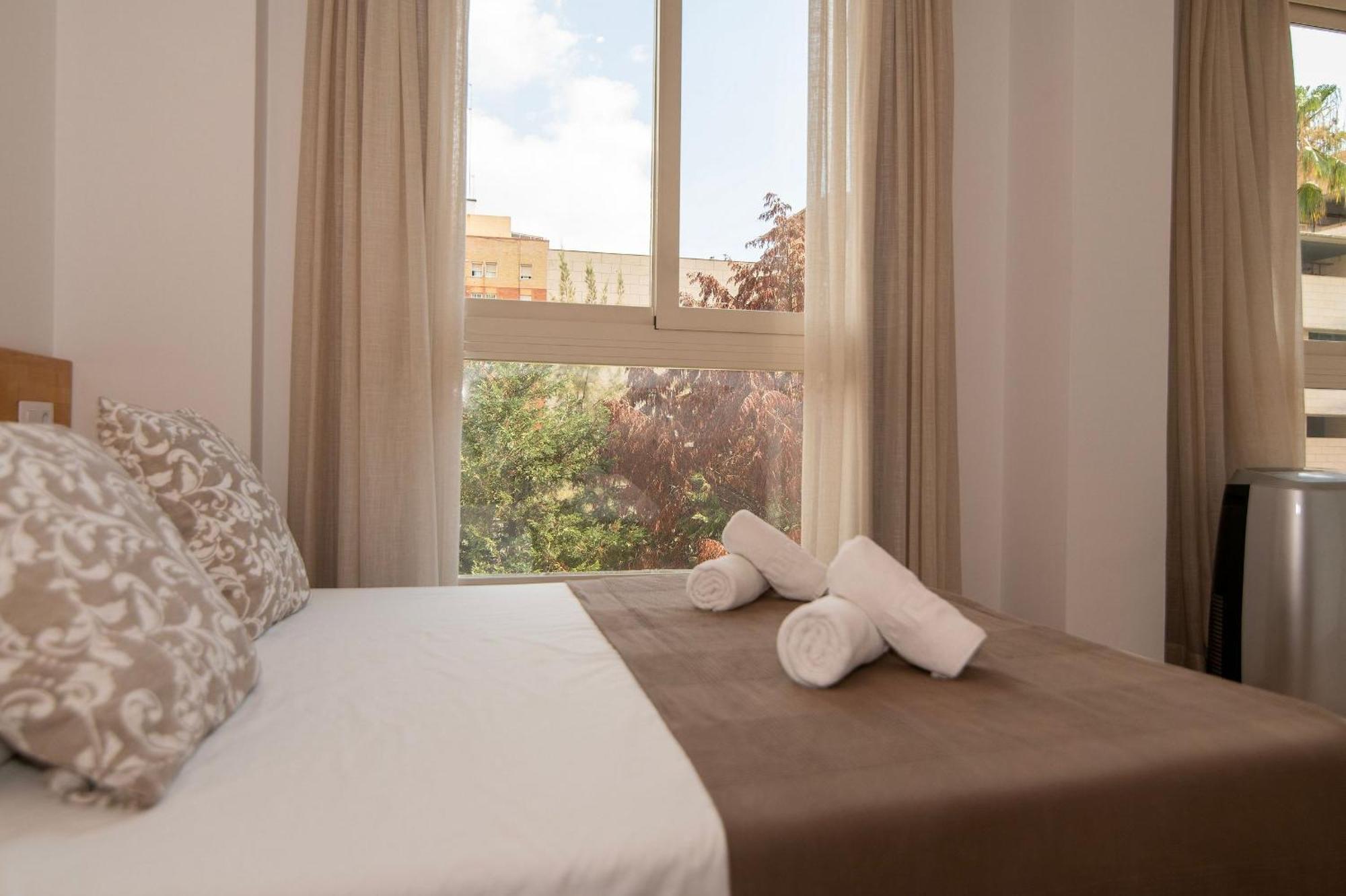 11 Nights Studios Valencia Ngoại thất bức ảnh