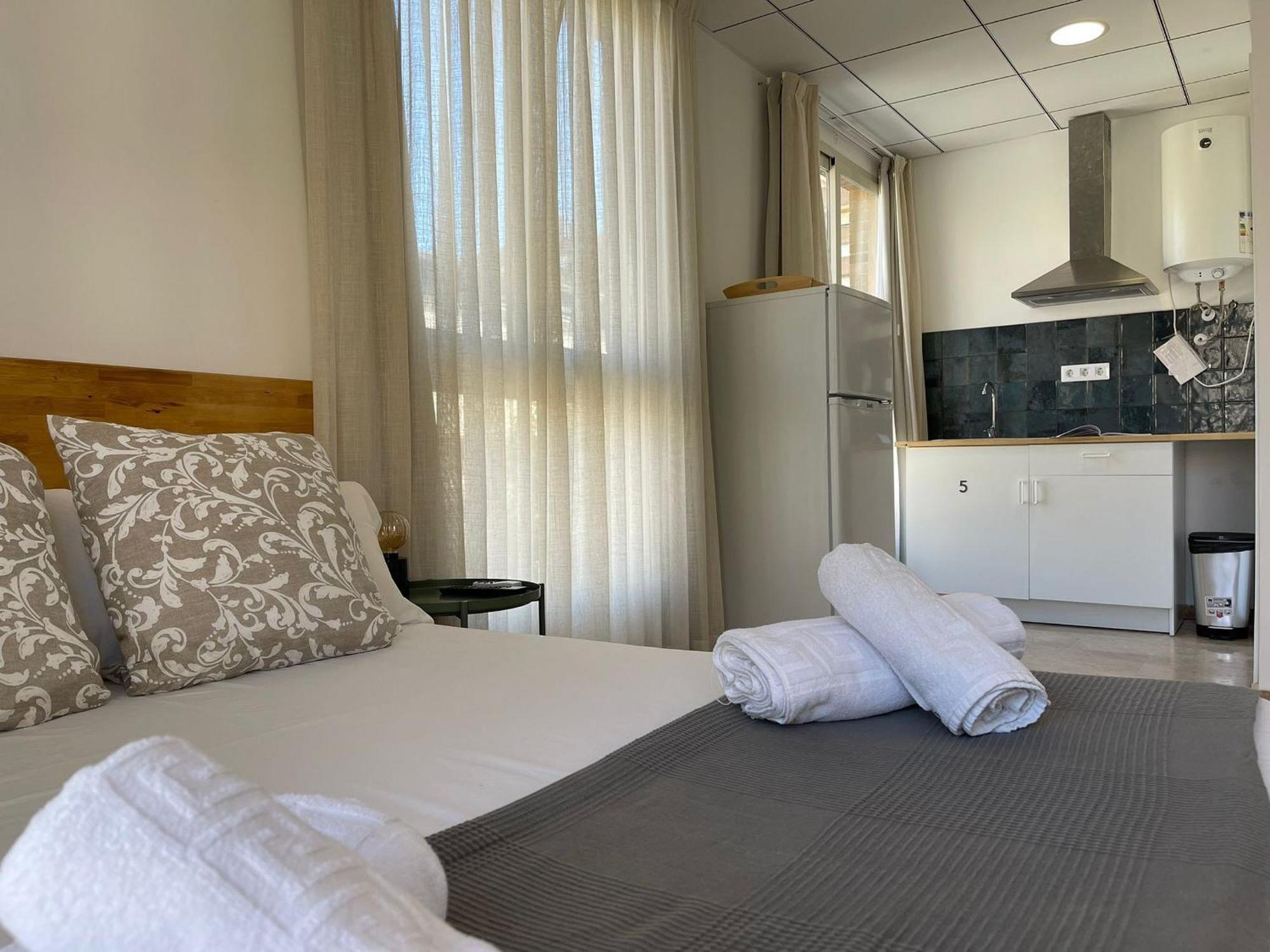 11 Nights Studios Valencia Ngoại thất bức ảnh