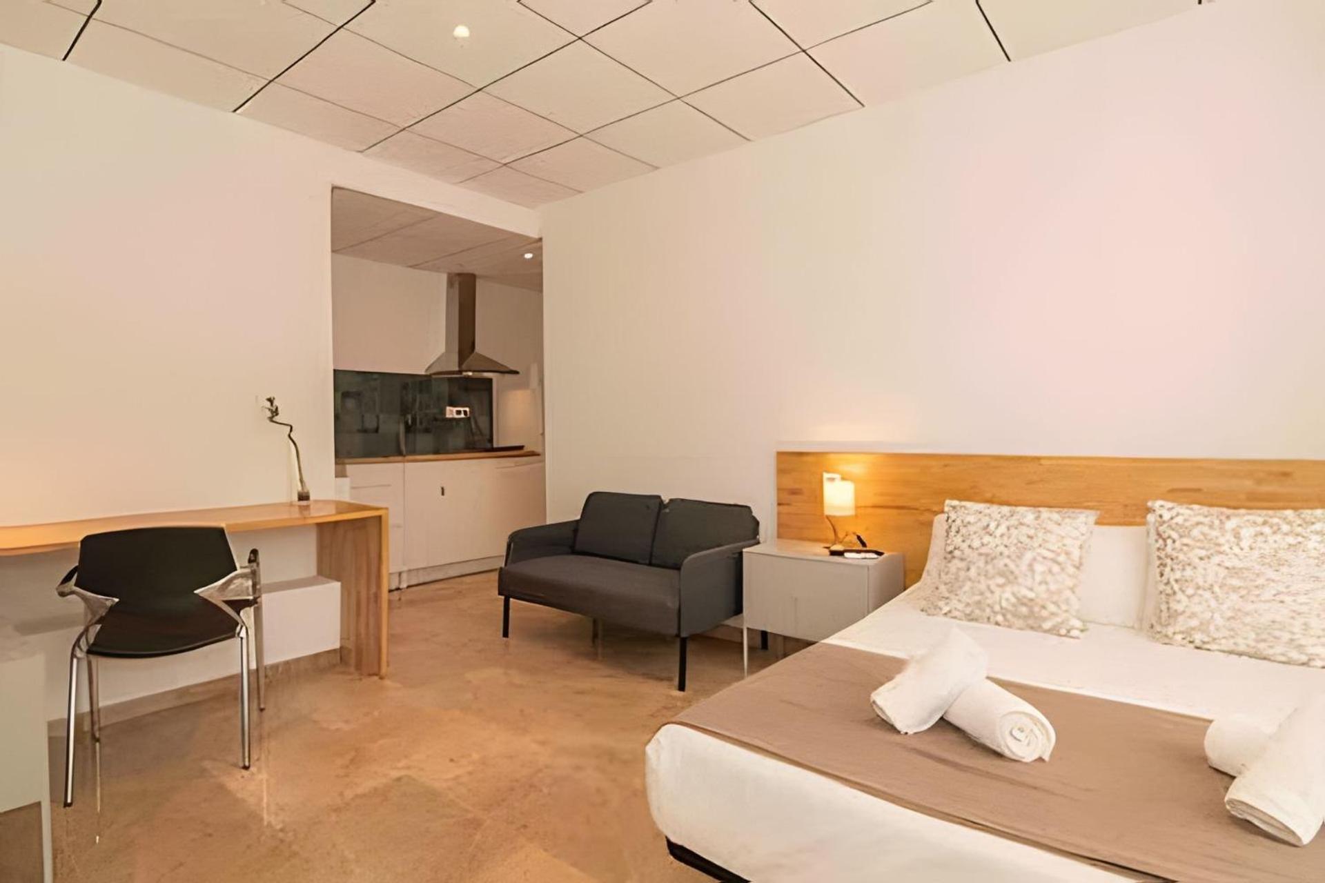 11 Nights Studios Valencia Ngoại thất bức ảnh