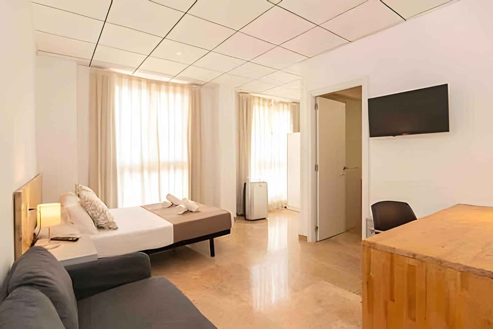 11 Nights Studios Valencia Ngoại thất bức ảnh