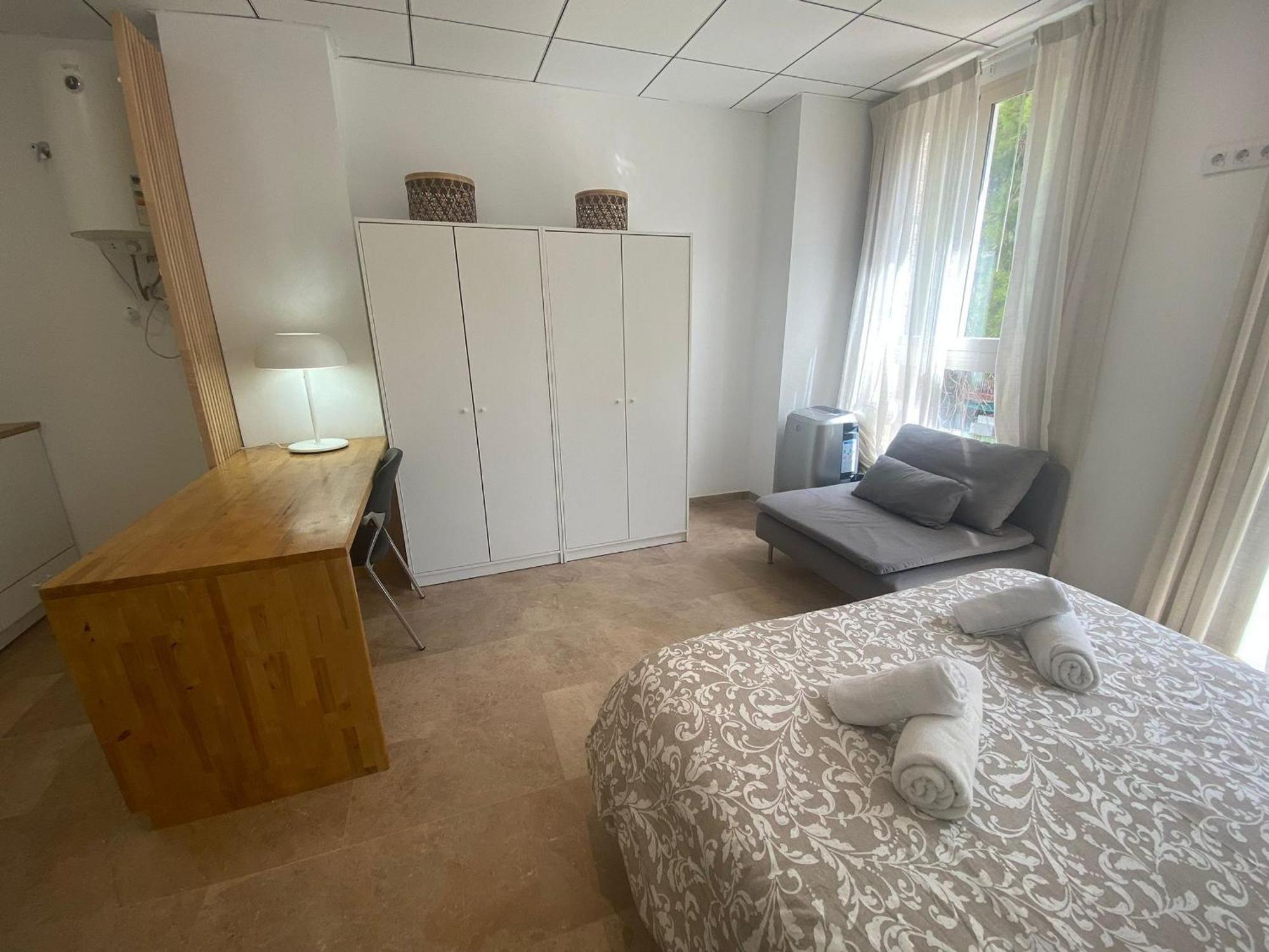 11 Nights Studios Valencia Ngoại thất bức ảnh