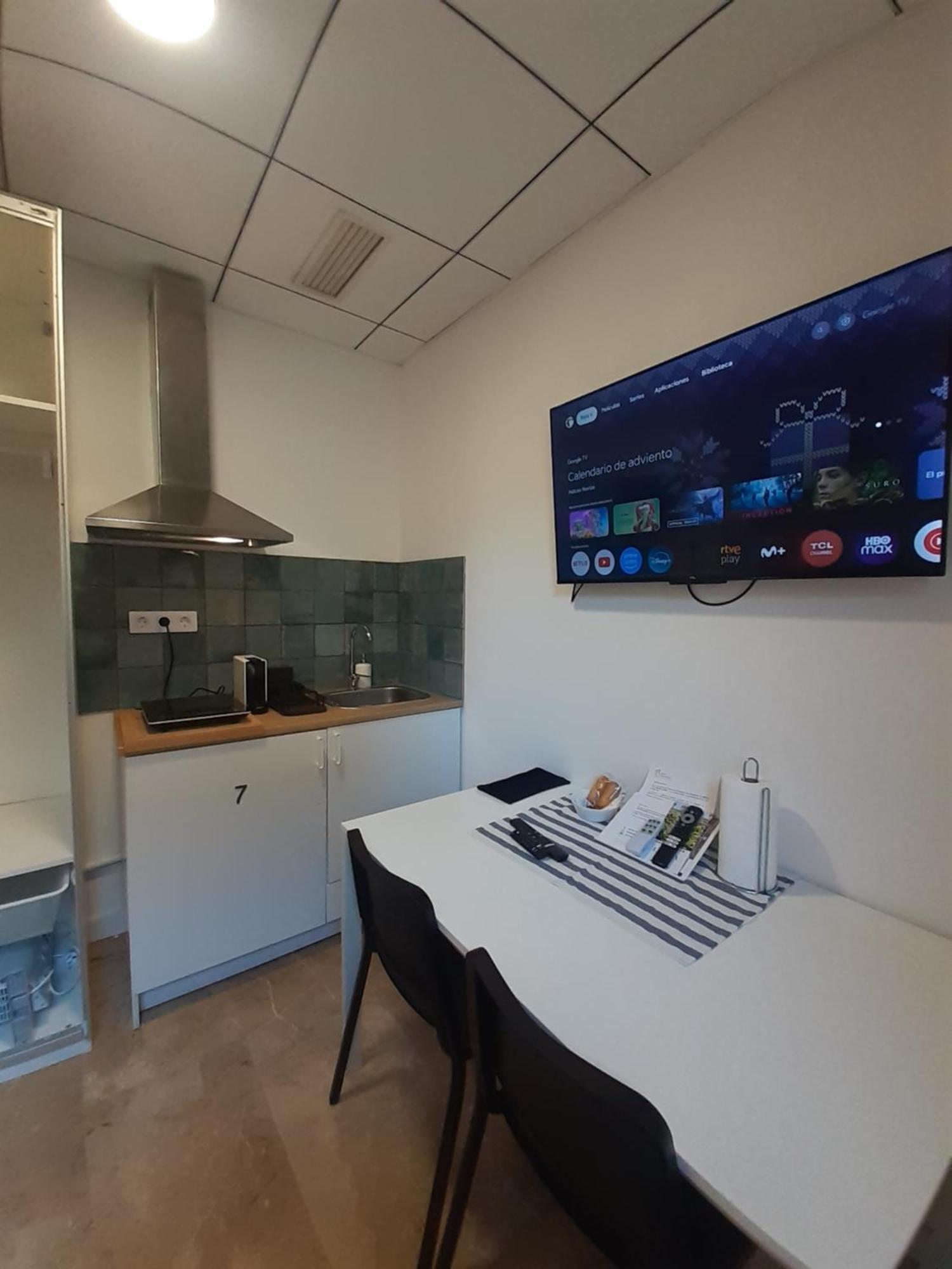 11 Nights Studios Valencia Ngoại thất bức ảnh